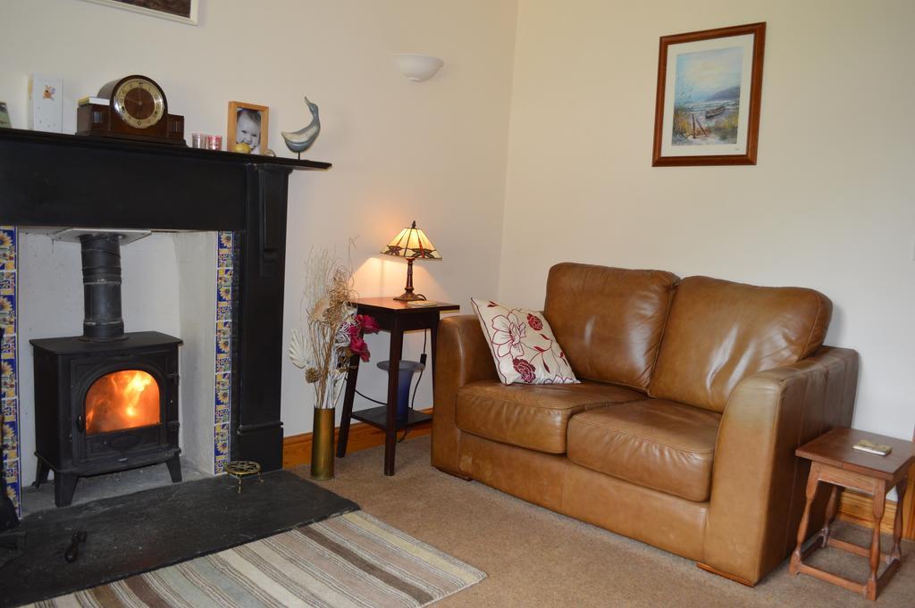 Troedyrhiw Bed & Breakfast คาร์ดิแกน ภายนอก รูปภาพ