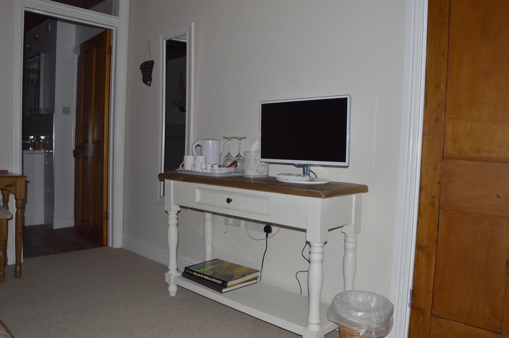 Troedyrhiw Bed & Breakfast คาร์ดิแกน ห้อง รูปภาพ